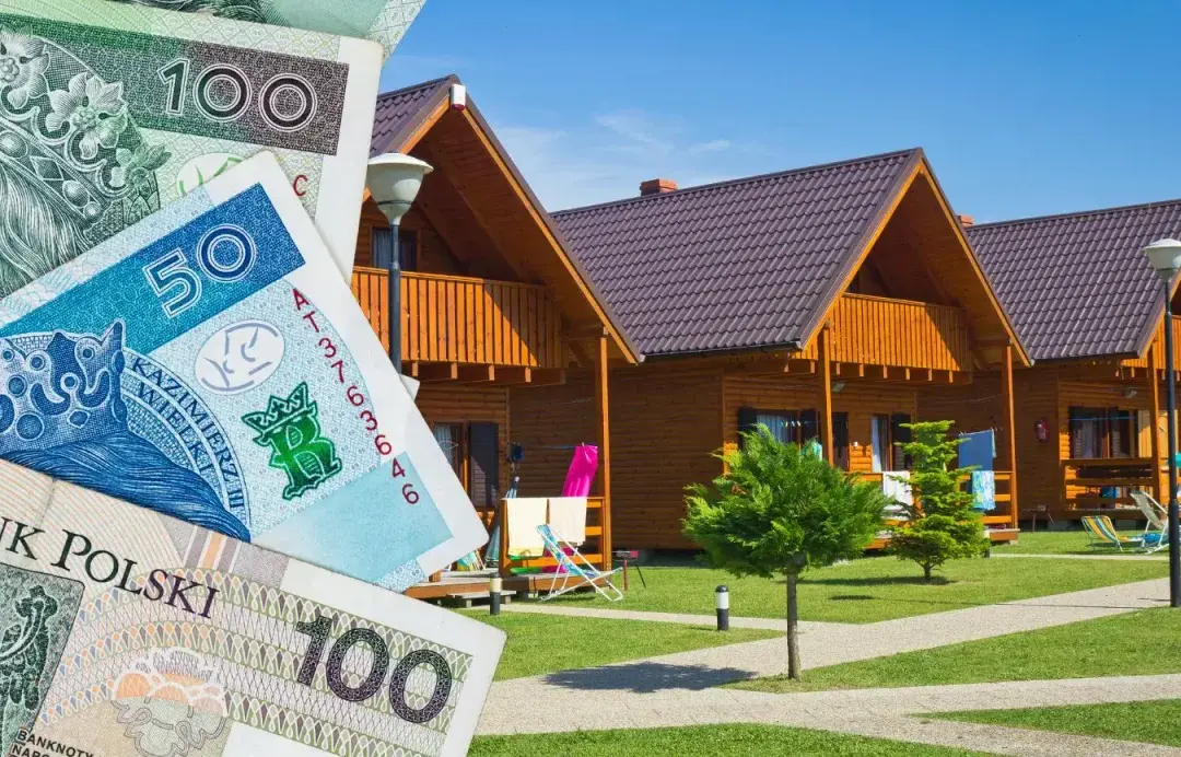 Gdzie szukać noclegów nad morzem? Sprawdzone sposoby na tanie oferty