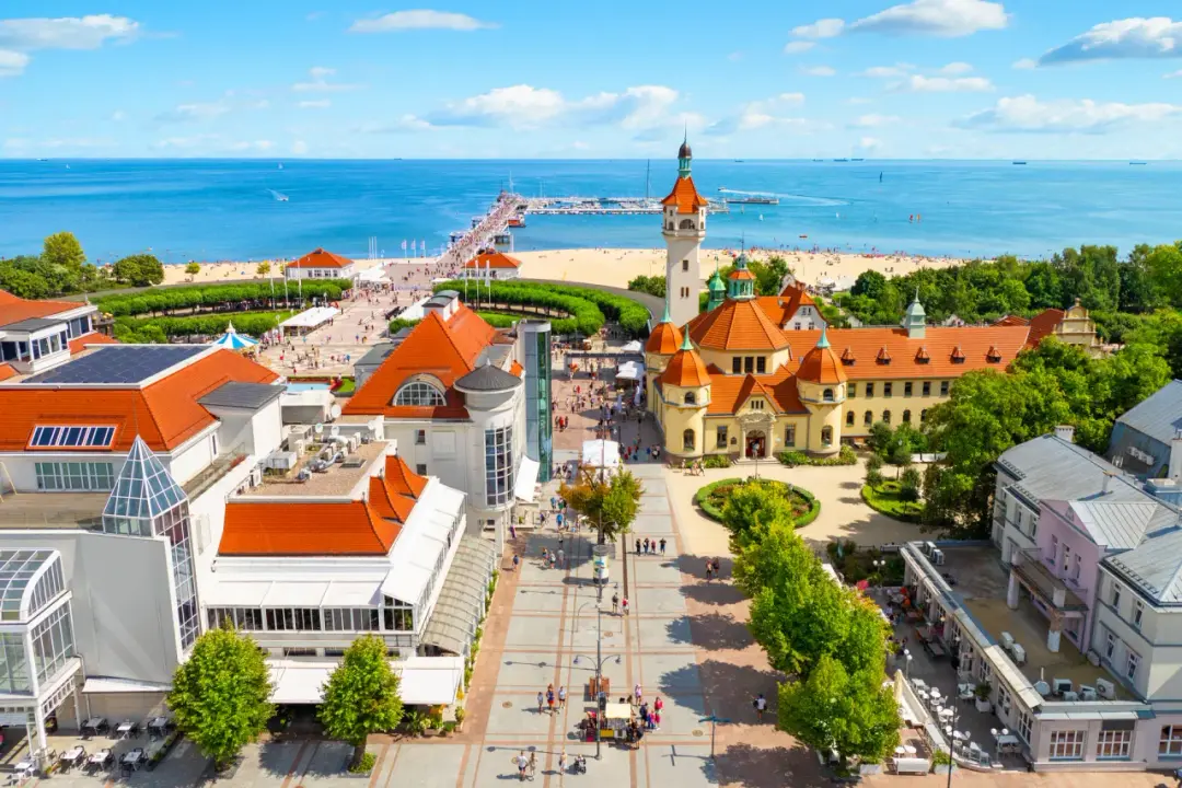 Czy Gdańsk leży nad morzem? Odkryj jego nadmorską lokalizację