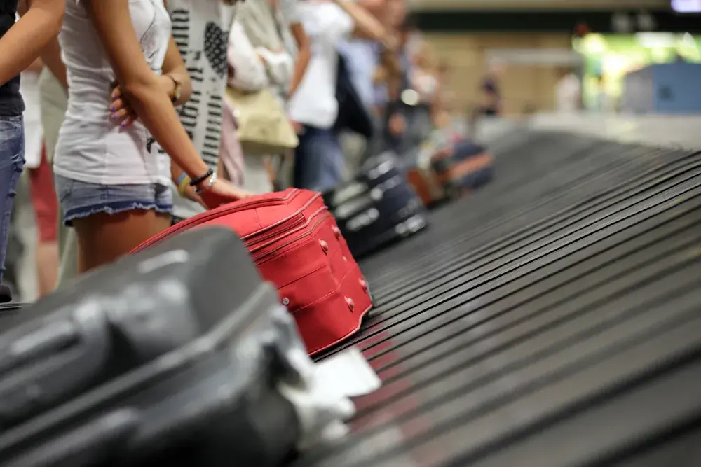 Co można przewozić w bagażu rejestrowanym Ryanair bez ograniczeń?