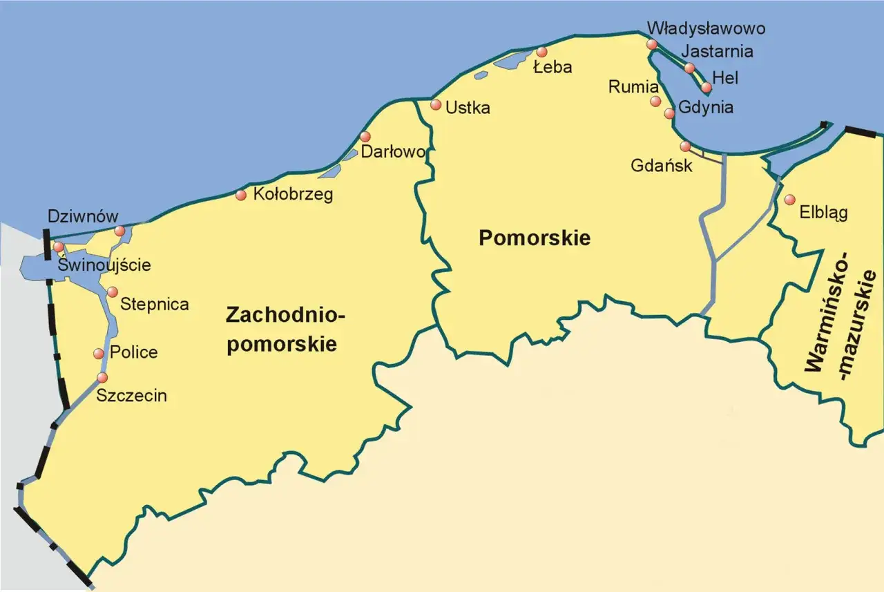 Mapa pokazuje polskie wybrzeże Bałtyku. Widać miasta takie jak Świnoujście, Kołobrzeg, Ustka, Łeba, Hel, Gdynia, Gdańsk, Elbląg. Ile jest mórz w Polsce? Tylko jedno - Bałtyk!